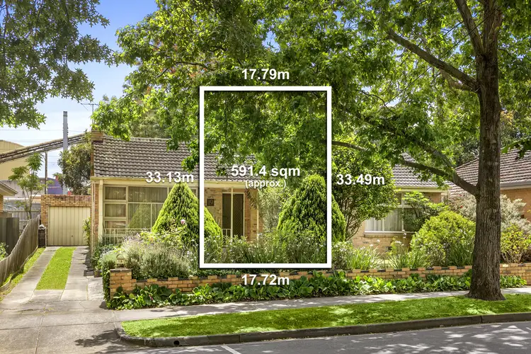 19 Laughlin Avenue, Nunawading VIC 3131