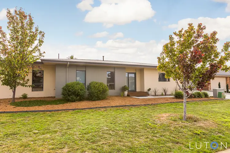21 Nancy Cato Street, Franklin ACT 2913