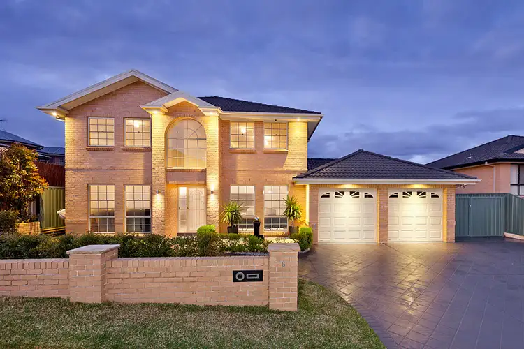 5 Broadlands Avenue, Glenmore Park NSW 2745