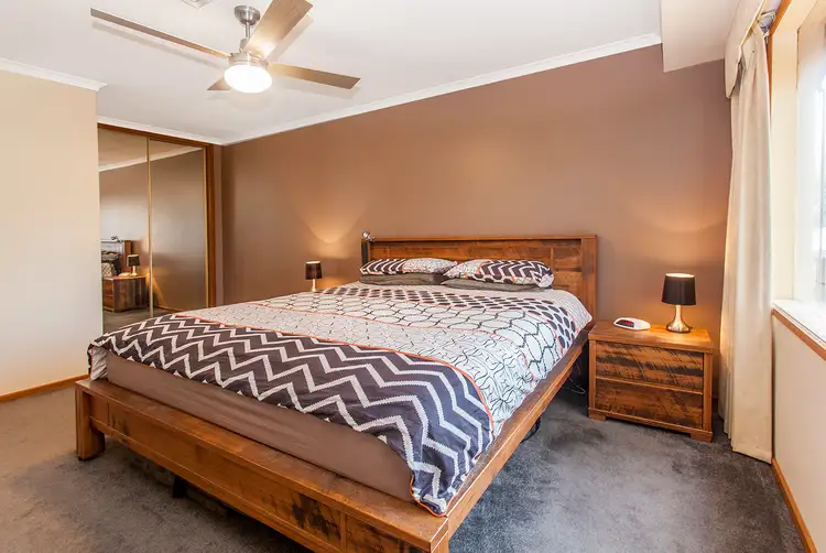 Fifth view of Homely house listing, 19 Farmillo Court, Lysterfield VIC 3156