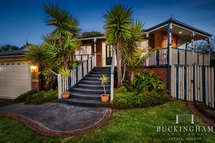 12 Lyons Rise, Eltham VIC 3095