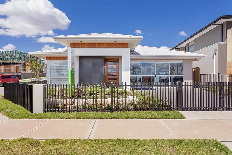 92 Bradley Street, Glenmore Park NSW 2745