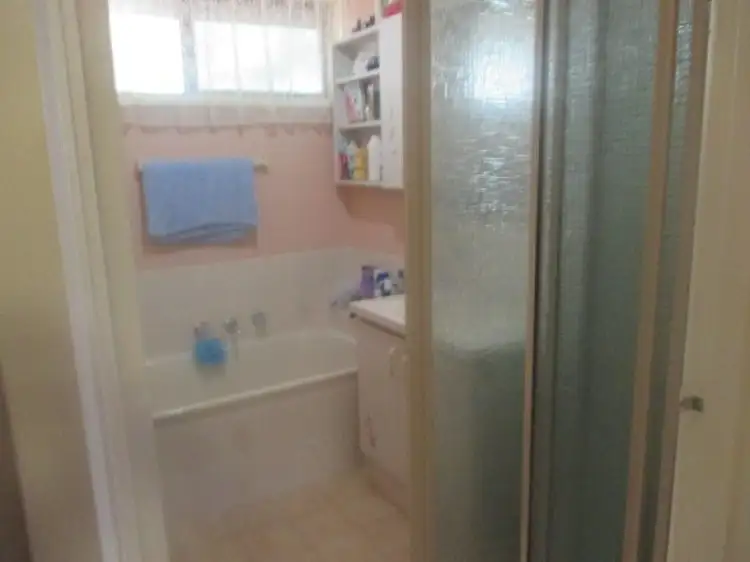 Fifth view of Homely house listing, 9 Darcy Court, Cranbourne VIC 3977