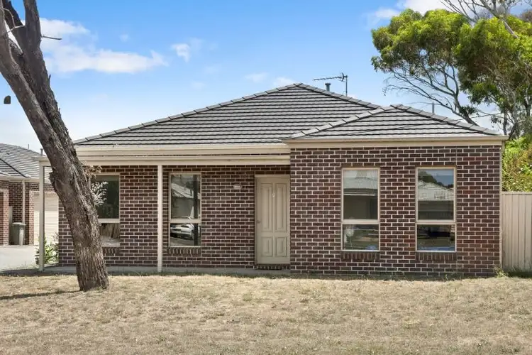 7/18 Gale Street, Canadian VIC 3350