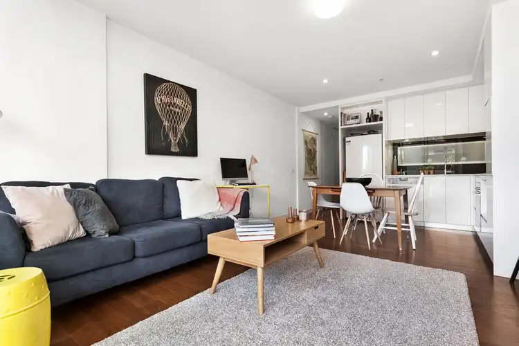 302/101 Bay Street, Port Melbourne VIC 3207