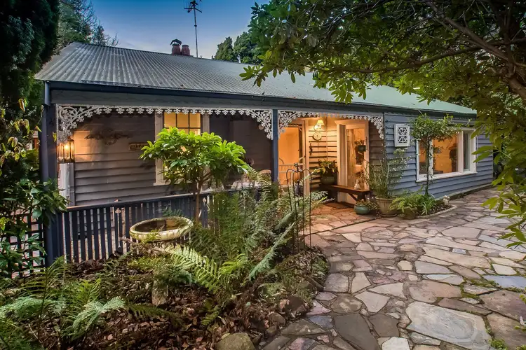 1177 Mount Dandenong Tourist Road, Kalorama VIC 3766
