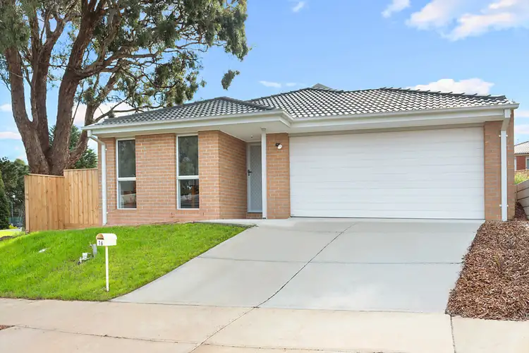 16 Stature Street, Doreen VIC 3754