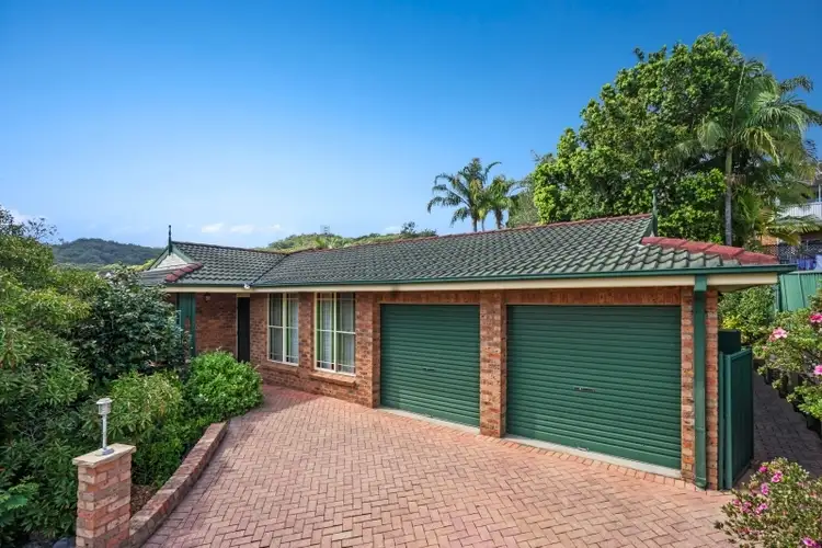 29 Rembrae Drive, Green Point NSW 2251