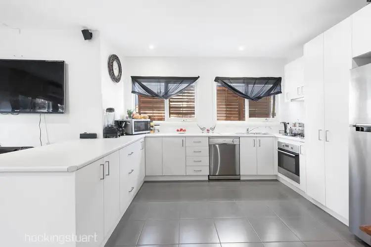 Third view of Homely townhouse listing, 1/32 Pinehill Drive, Frankston VIC 3199