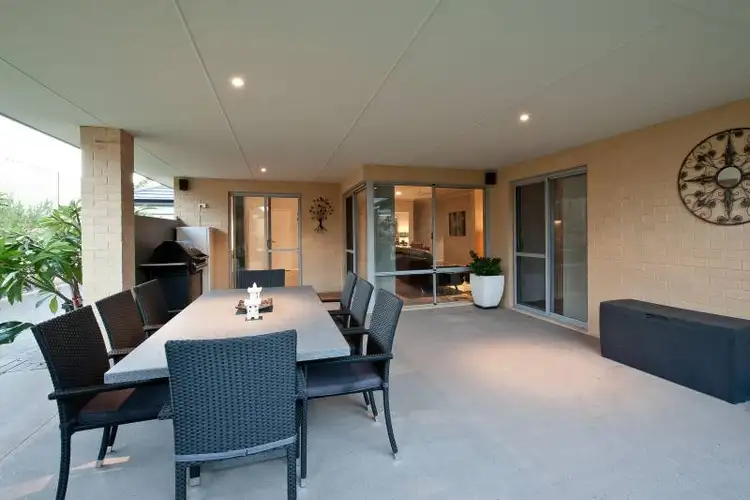 Sixth view of Homely house listing, 10 Strasbourg Vista, Hocking WA 6065