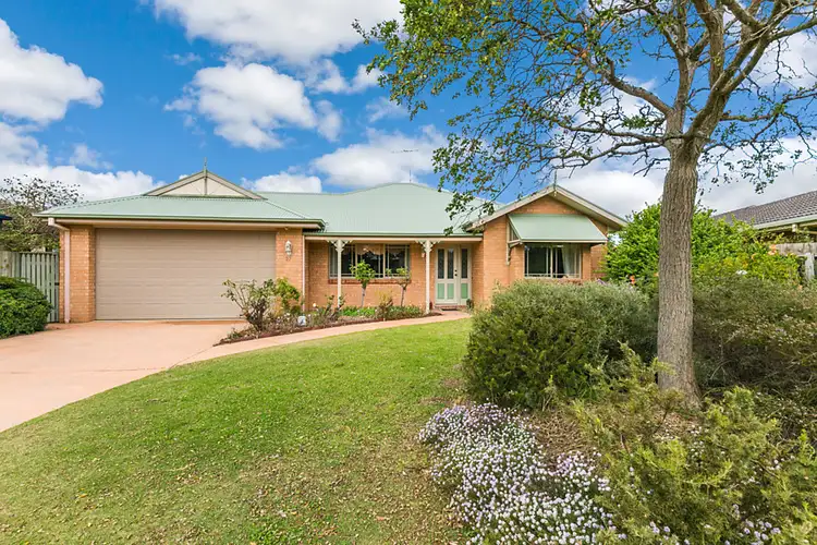 37 Boscarne Avenue, Torquay VIC 3228