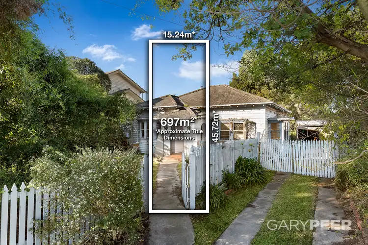 30 Prince Edward Avenue, Mckinnon VIC 3204