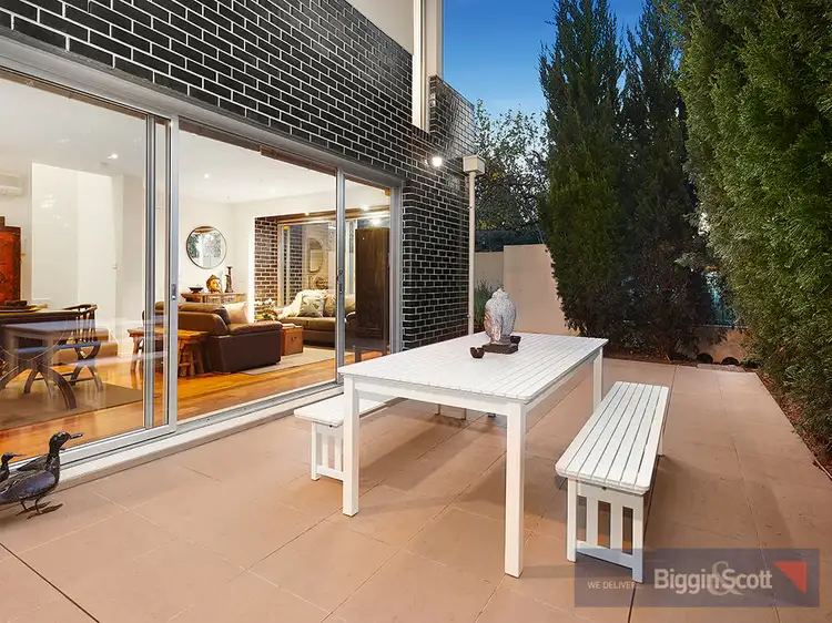 1/8 The Avenue, Prahran VIC 3181