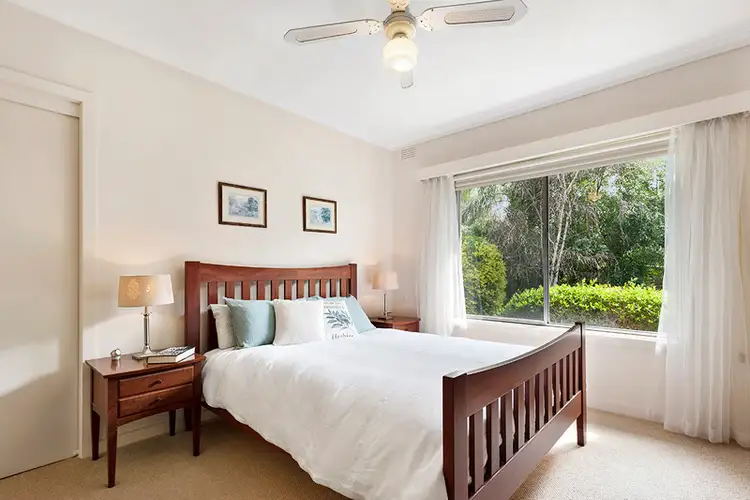 Fifth view of Homely house listing, 4 Dixon Court, Briar Hill VIC 3088