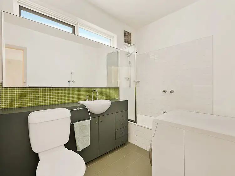 Second view of Homely apartment listing, 10/6 Ripon Grove, Elsternwick VIC 3185