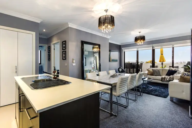 211/1042 Doncaster Road, Doncaster East VIC 3109