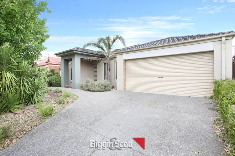 9 Waterbury Street, Cranbourne VIC 3977