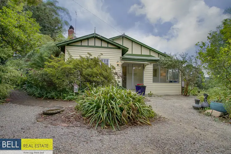 5 Caroline Crescent, Emerald VIC 3782