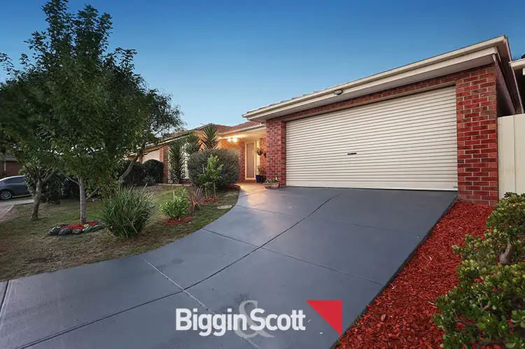 Main view of Homely house listing, 5 Waltham Mews, Cranbourne East VIC 3977