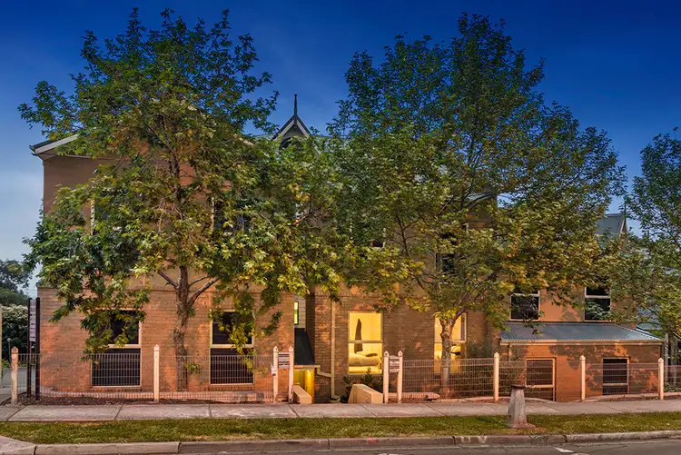 Main view of Homely apartment listing, 2/2 Grand Boulevard, Montmorency VIC 3094