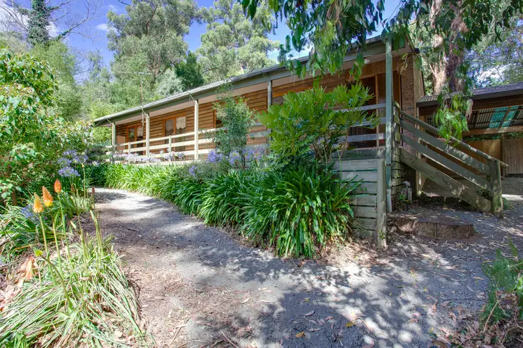 8 Victor Road, Clematis VIC 3782