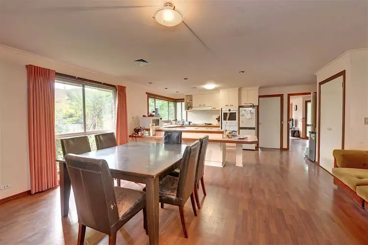 8 Wattletree Drive, Mount Helen VIC 3350