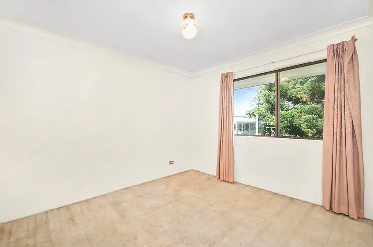 Sixth view of Homely unit listing, 5/12 Earle Lane, Toowong QLD 4066