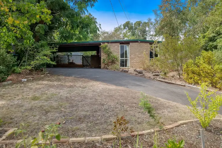 11 Pinetree Close, Croydon VIC 3136