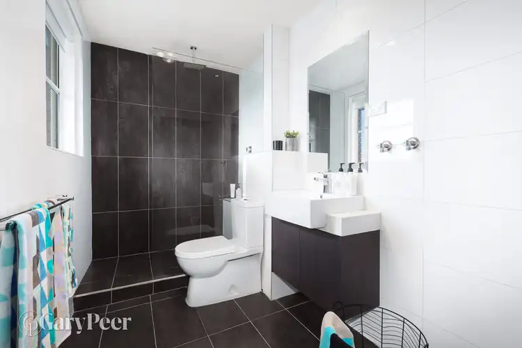 Second view of Homely apartment listing, 13/2 Selwyn Avenue, Elwood VIC 3184