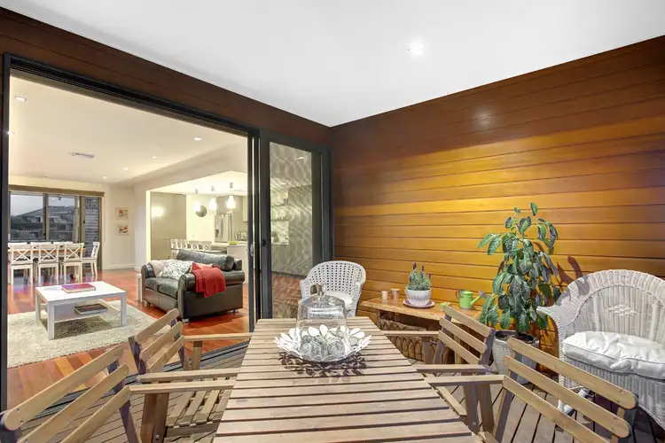 11 Henley Bridge Road, Chirnside Park VIC 3116