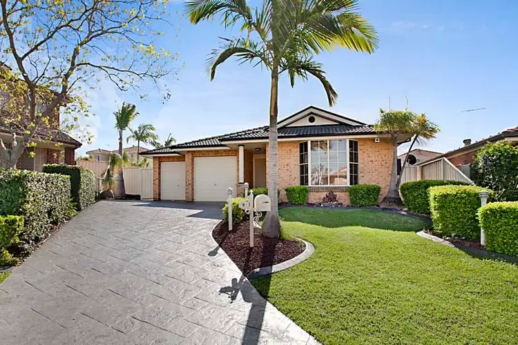 8 Rasp Close, West Hoxton NSW 2171