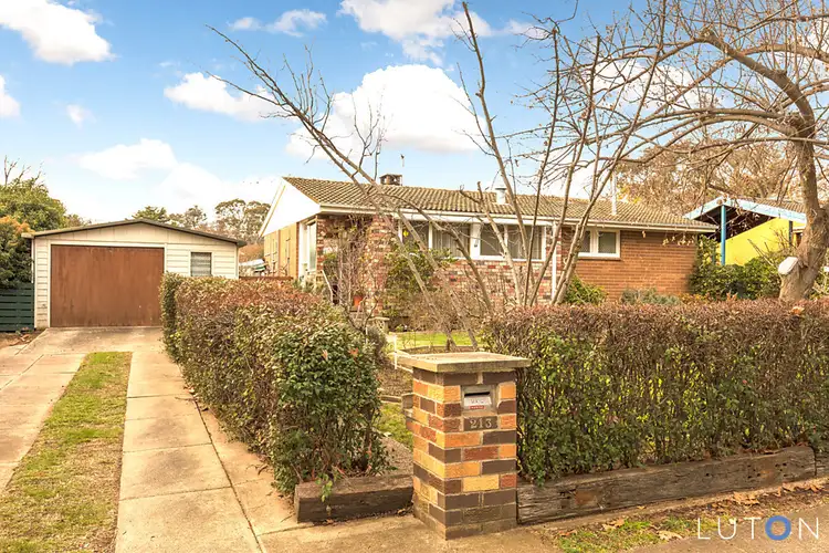 213 Phillip Avenue, Hackett ACT 2602