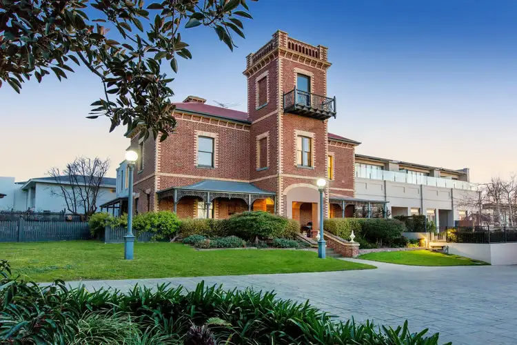 4/14 Tanti Avenue, Mornington VIC 3931