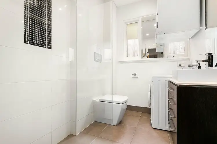 Sixth view of Homely apartment listing, 1/21 Eildon Road, St Kilda VIC 3182