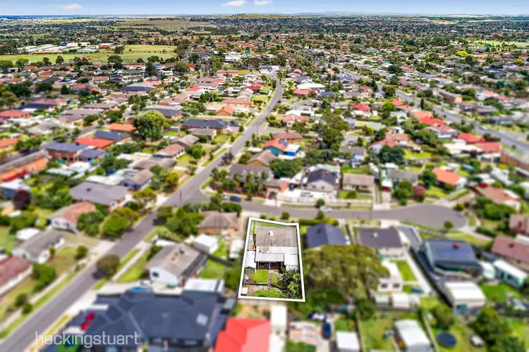Third view of Homely house listing, 4 Ouyen Court, Dallas VIC 3047