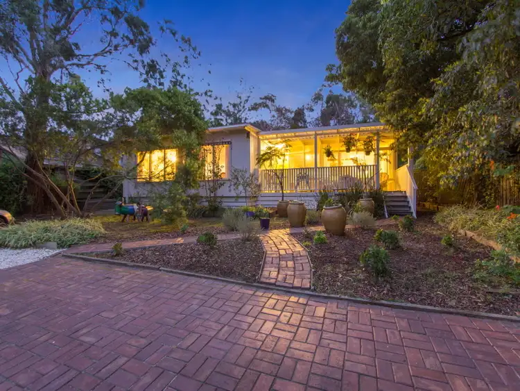 11 Kardella Lane, Mount Eliza VIC 3930