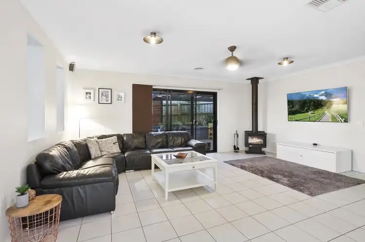 27 Queensberry Street, Daylesford VIC 3460