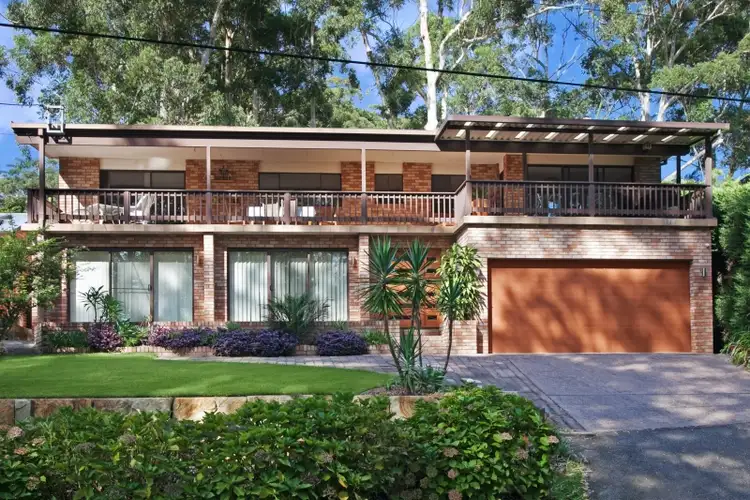 16 Lakeside Drive, Macmasters Beach NSW 2251