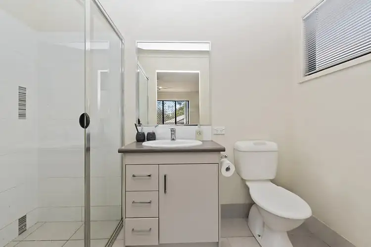 Sixth view of Homely house listing, 5 Heuer Close, Goodna QLD 4300