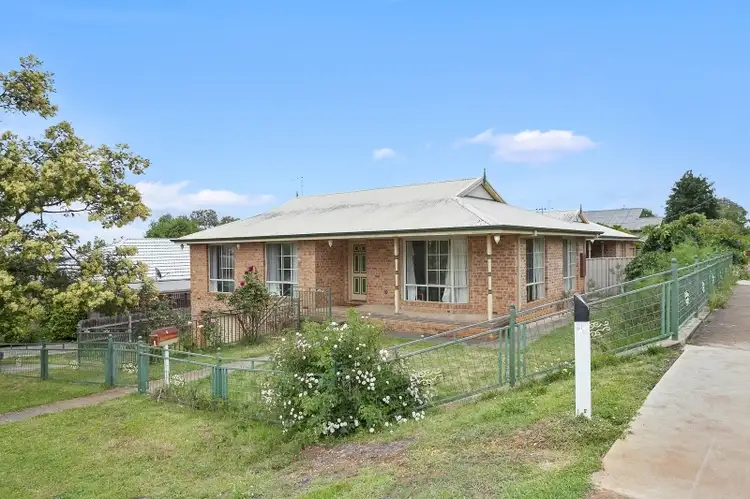 Sixth view of Homely house listing, 1 Hodge Street, Daylesford VIC 3460