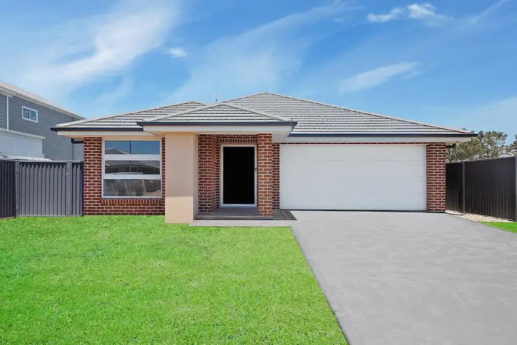 38 Macquarie Place, Tahmoor NSW 2573