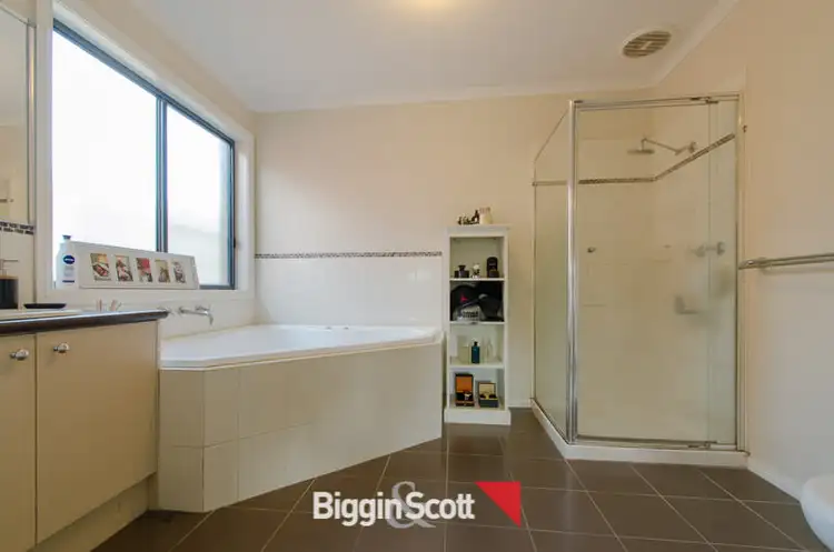 Sixth view of Homely house listing, 7 Violet Way, Cranbourne VIC 3977