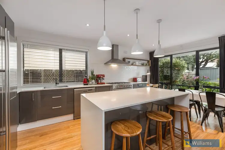 32 Agg Street, Newport VIC 3015