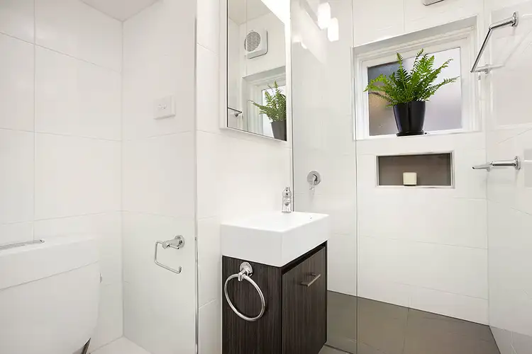 Sixth view of Homely apartment listing, 3/77 Hotham Street, St Kilda East VIC 3183