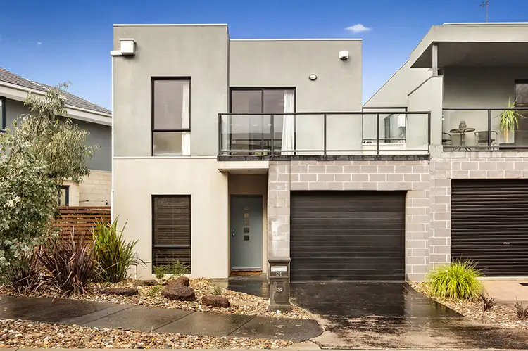 21 Diamond Boulevard, Greensborough VIC 3088