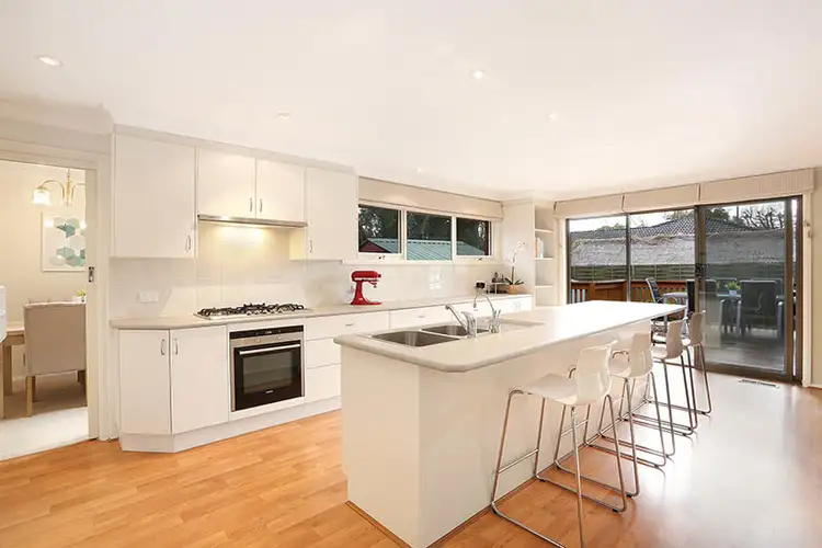 Sixth view of Homely house listing, 3 Stanhope Court, Ringwood VIC 3134