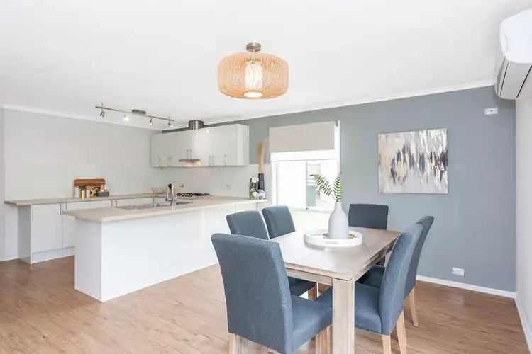 Second view of Homely house listing, 2 Bethany Court, South Morang VIC 3752