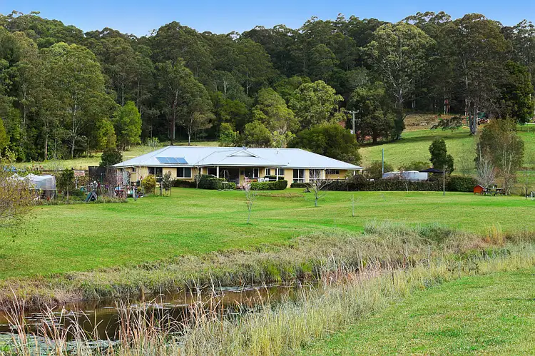 20 North Branch Road, Lorne NSW 2439