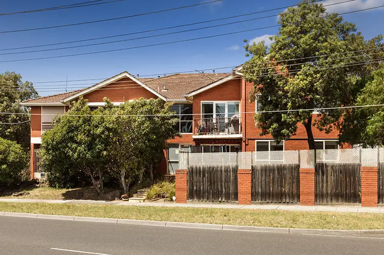 2/556 Dandenong Road