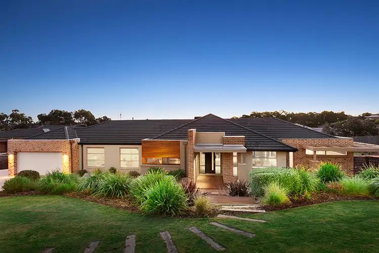 2 Oliver Court, Mount Eliza VIC 3930